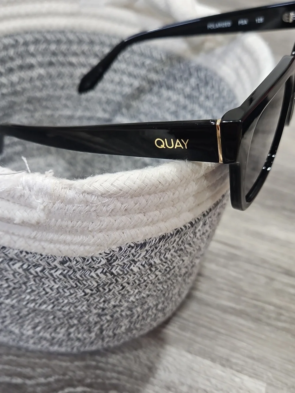 Quay PSA 125 Polorized CAT 3 Sunglasses Black
